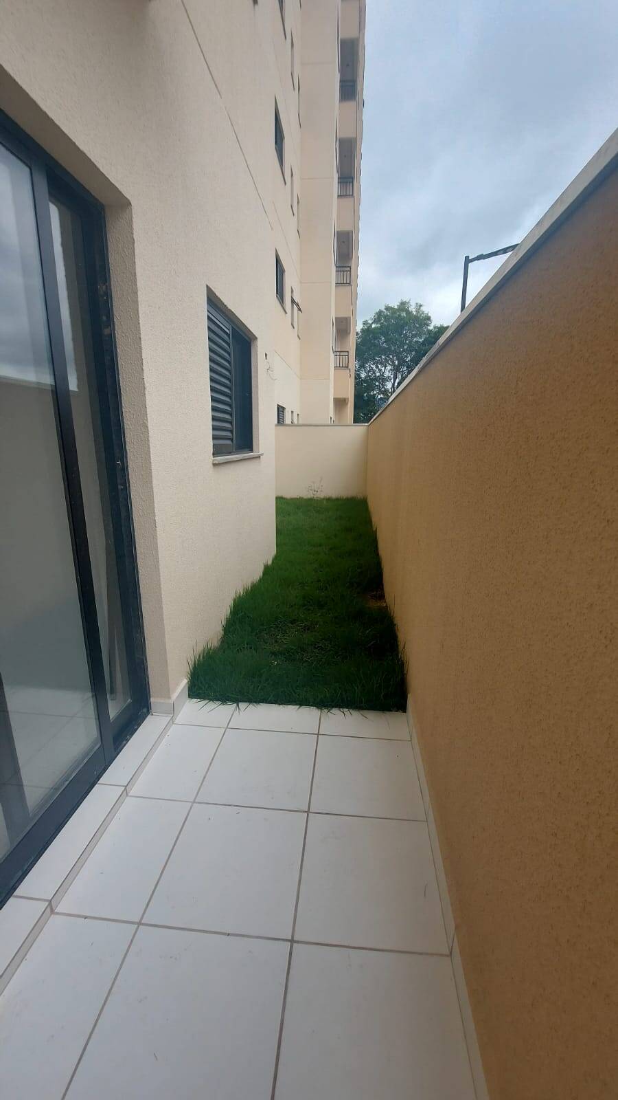 Apartamento à venda com 2 quartos, 72m² - Foto 4