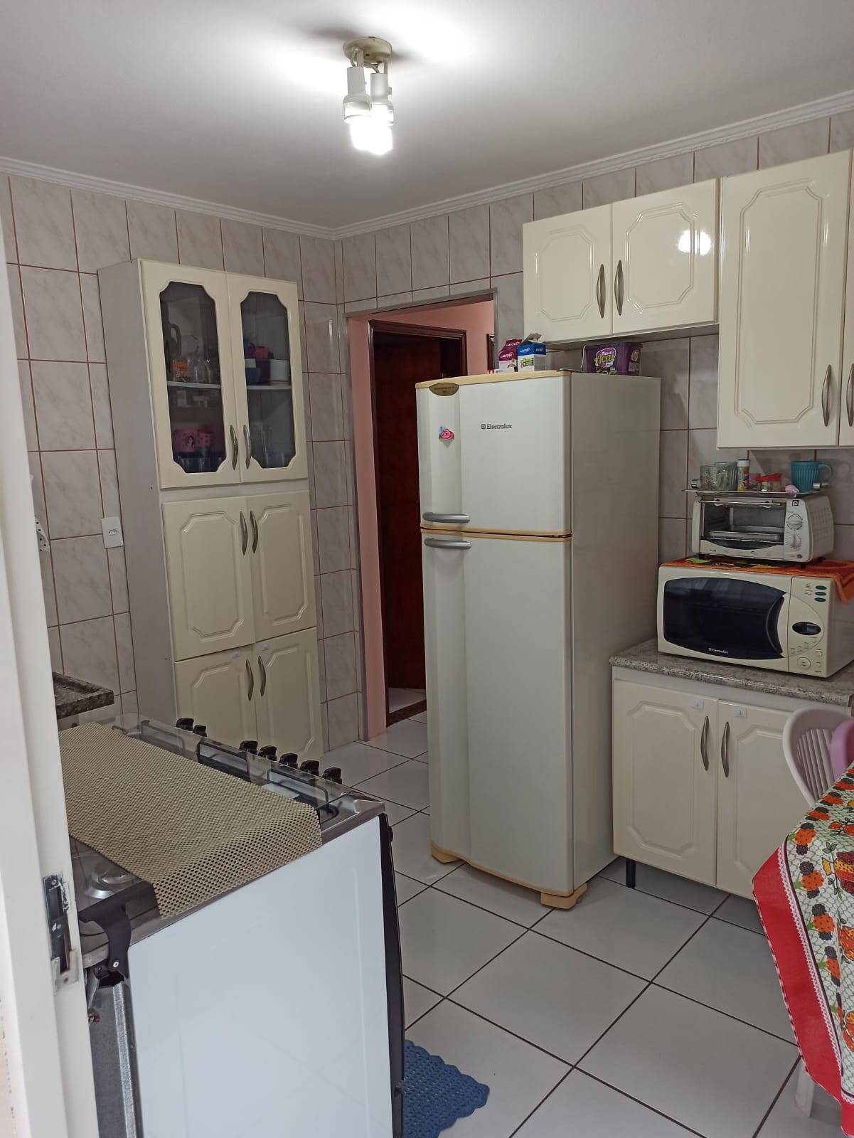 Casa à venda com 3 quartos, 141m² - Foto 1