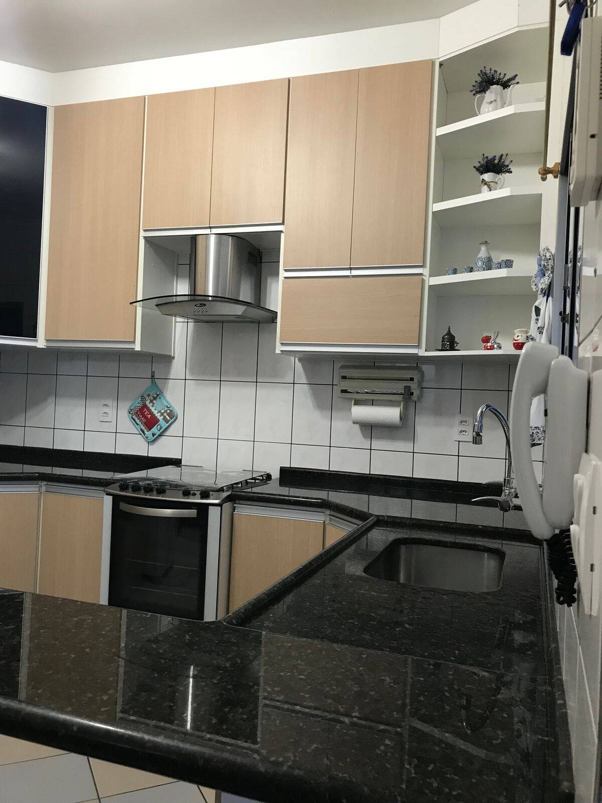 Casa à venda com 3 quartos, 223m² - Foto 4