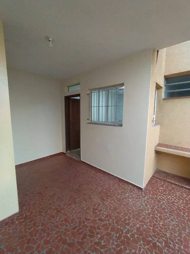 Casa à venda com 4 quartos, 200m² - Foto 9