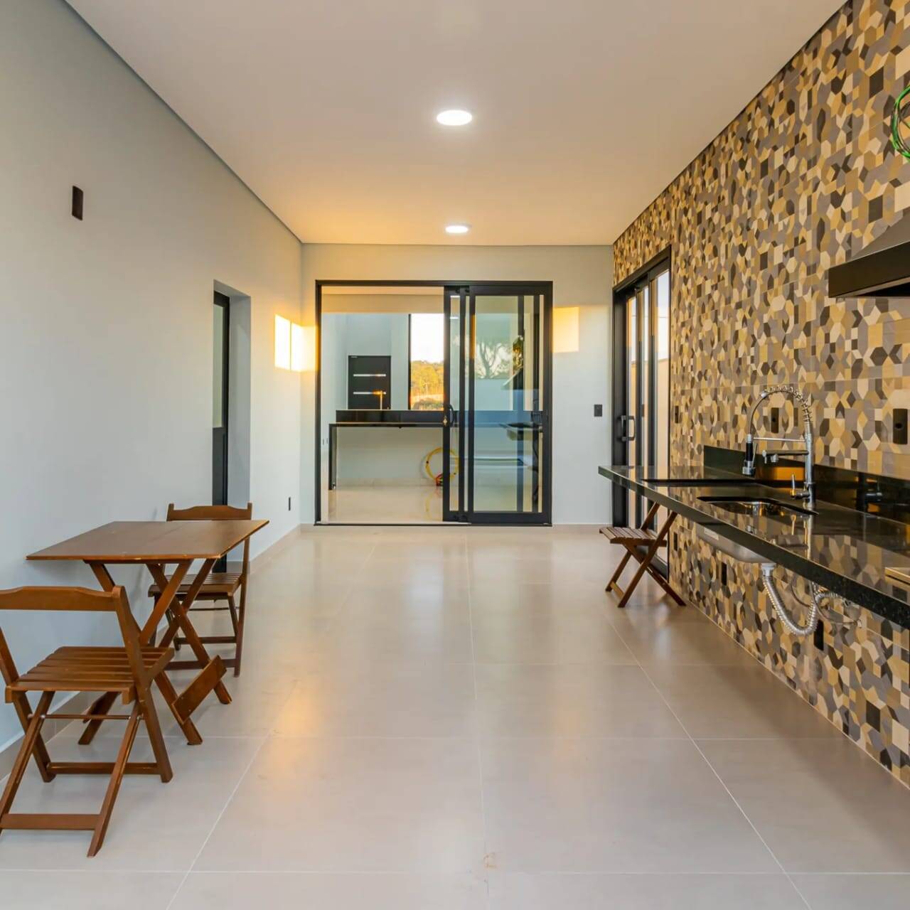 Casa de Condomínio à venda e aluguel com 4 quartos, 315m² - Foto 15