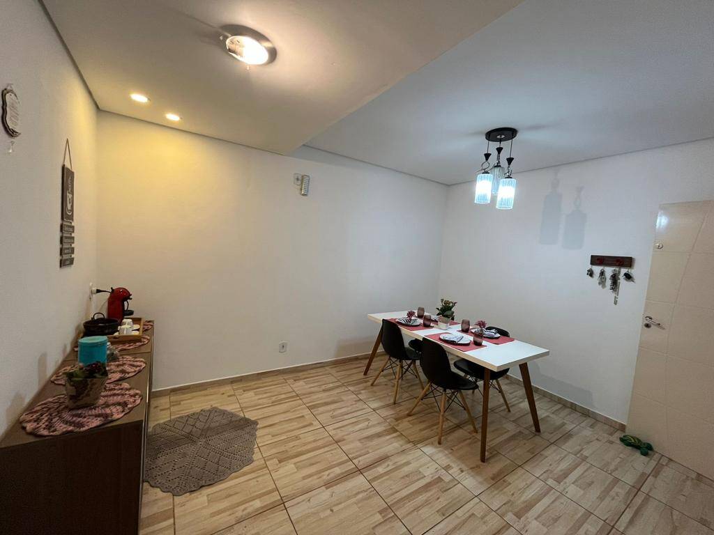 Casa à venda com 2 quartos, 80m² - Foto 5