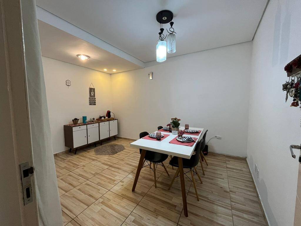 Casa à venda com 2 quartos, 80m² - Foto 6