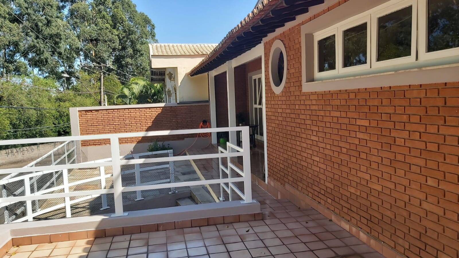 Casa à venda com 3 quartos, 198m² - Foto 25