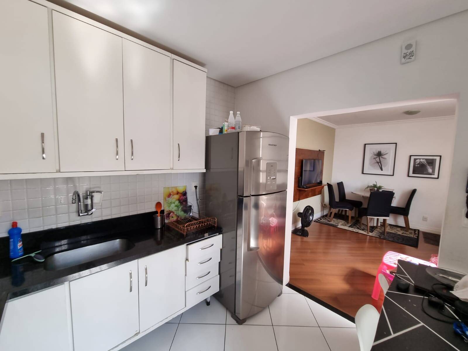 Apartamento à venda com 2 quartos, 56m² - Foto 3