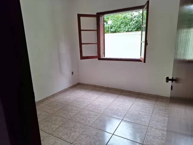 Casa à venda com 3 quartos, 236m² - Foto 10