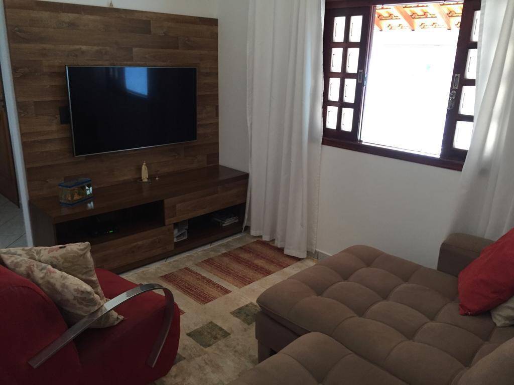 Casa à venda com 3 quartos, 131m² - Foto 2