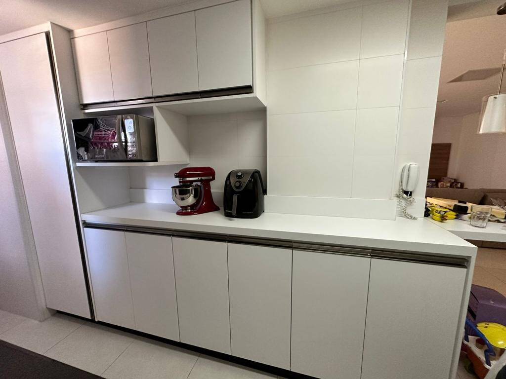 Apartamento à venda com 3 quartos, 97m² - Foto 4