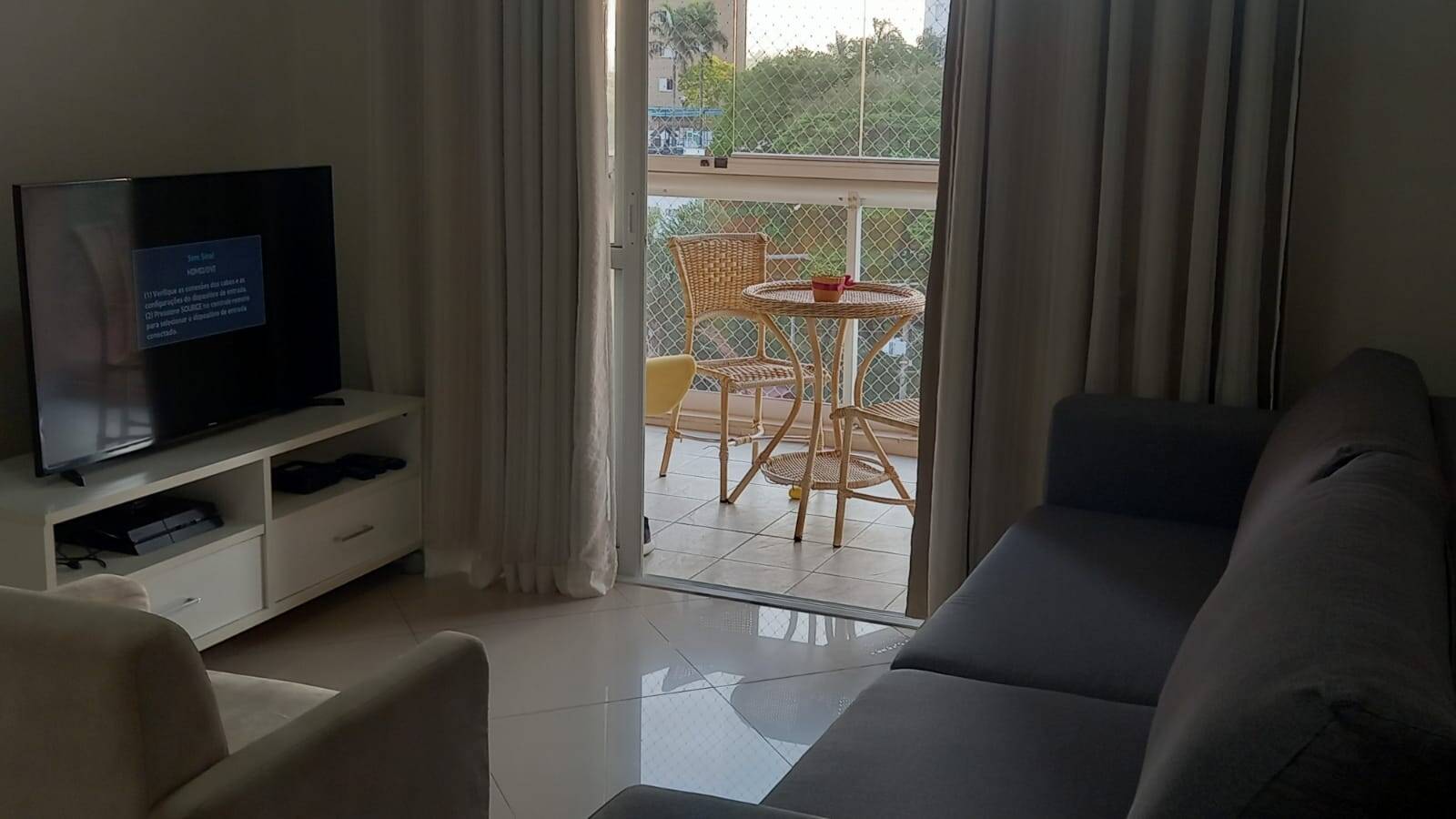 Apartamento à venda com 3 quartos, 90m² - Foto 2