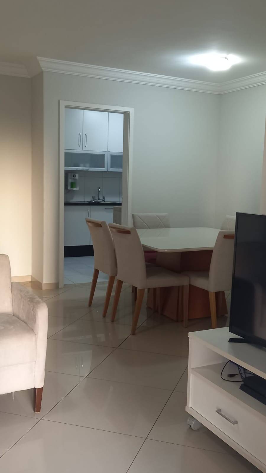 Apartamento à venda com 3 quartos, 90m² - Foto 8