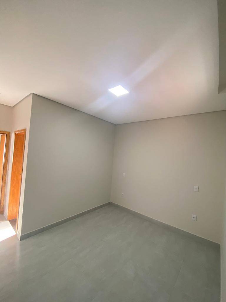 Casa à venda com 3 quartos, 91m² - Foto 7