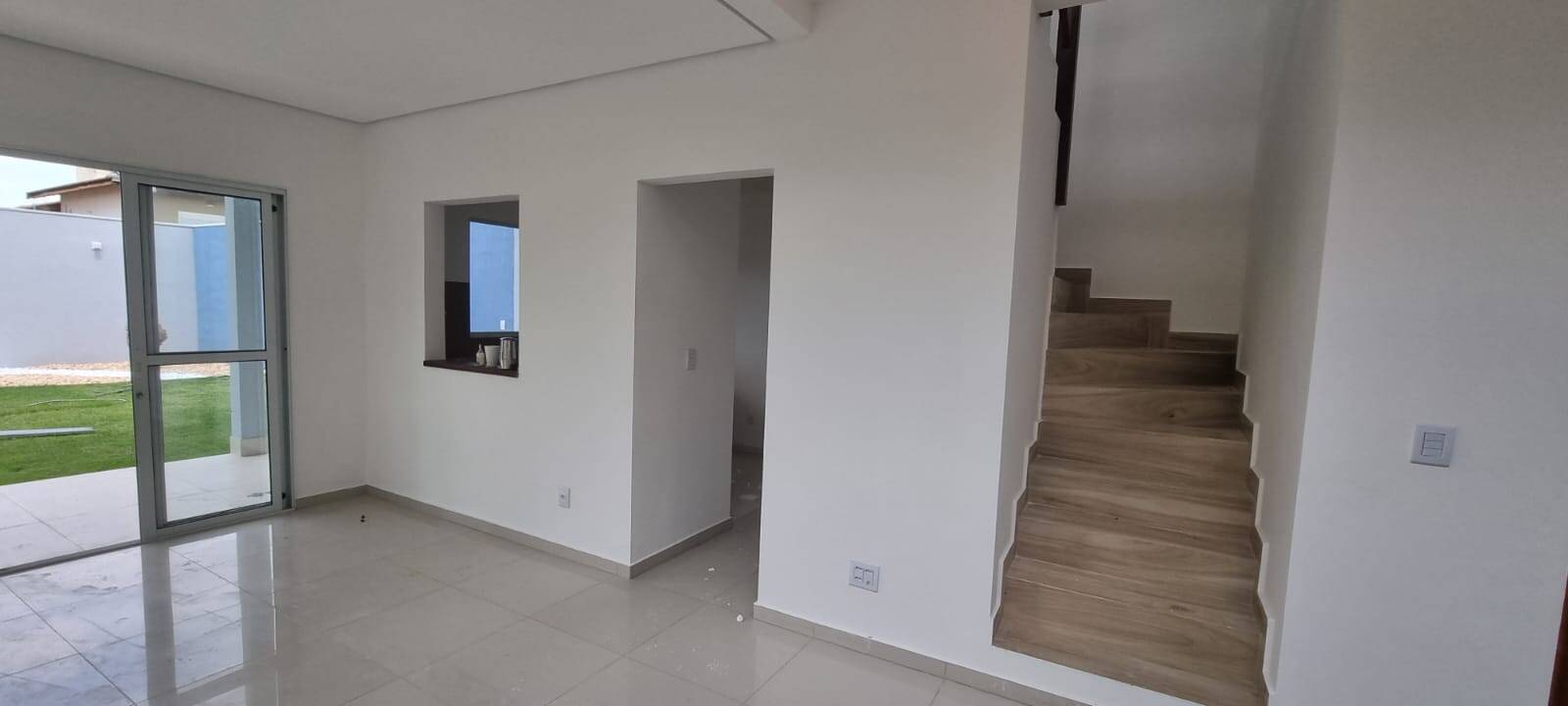 Casa de Condomínio à venda com 1 quarto, 250m² - Foto 4