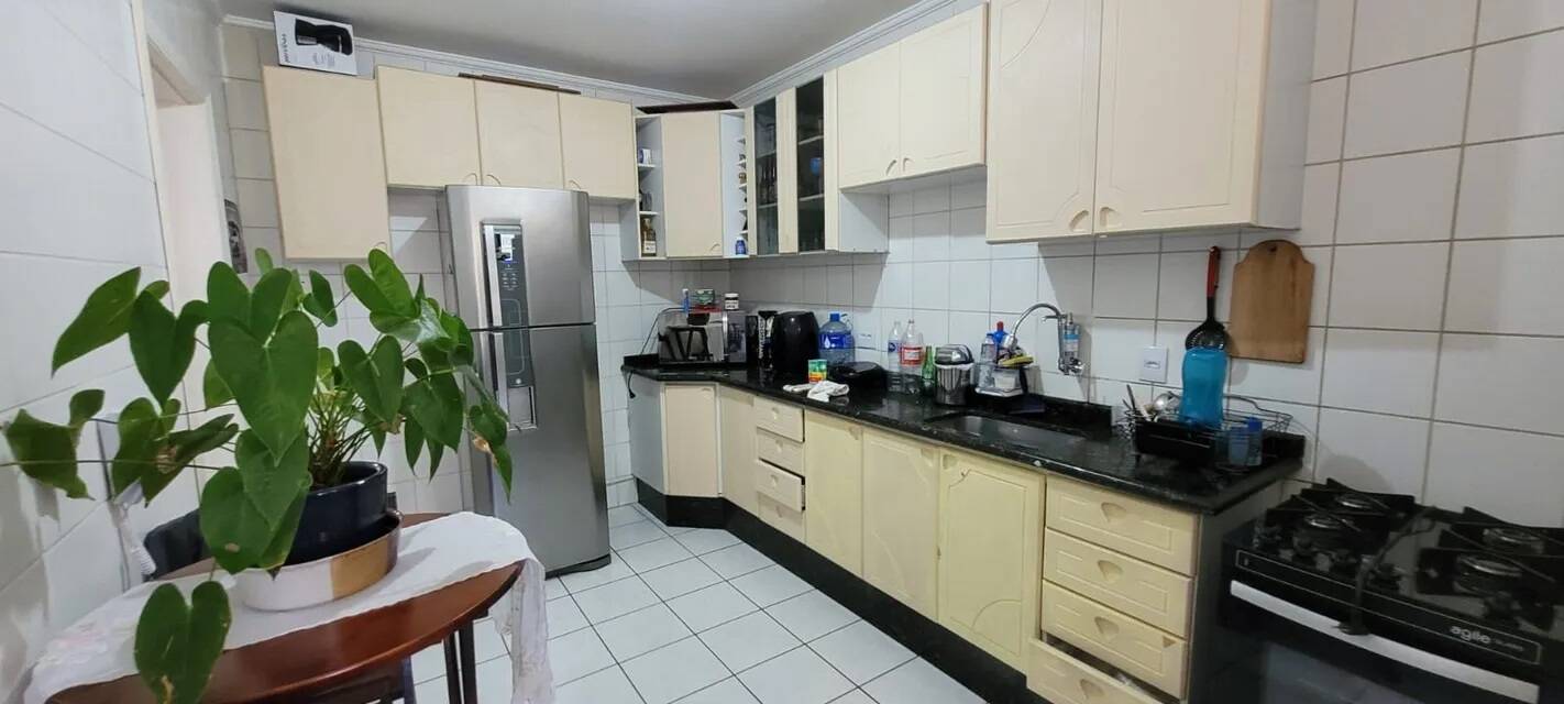 Apartamento à venda com 2 quartos, 65m² - Foto 2