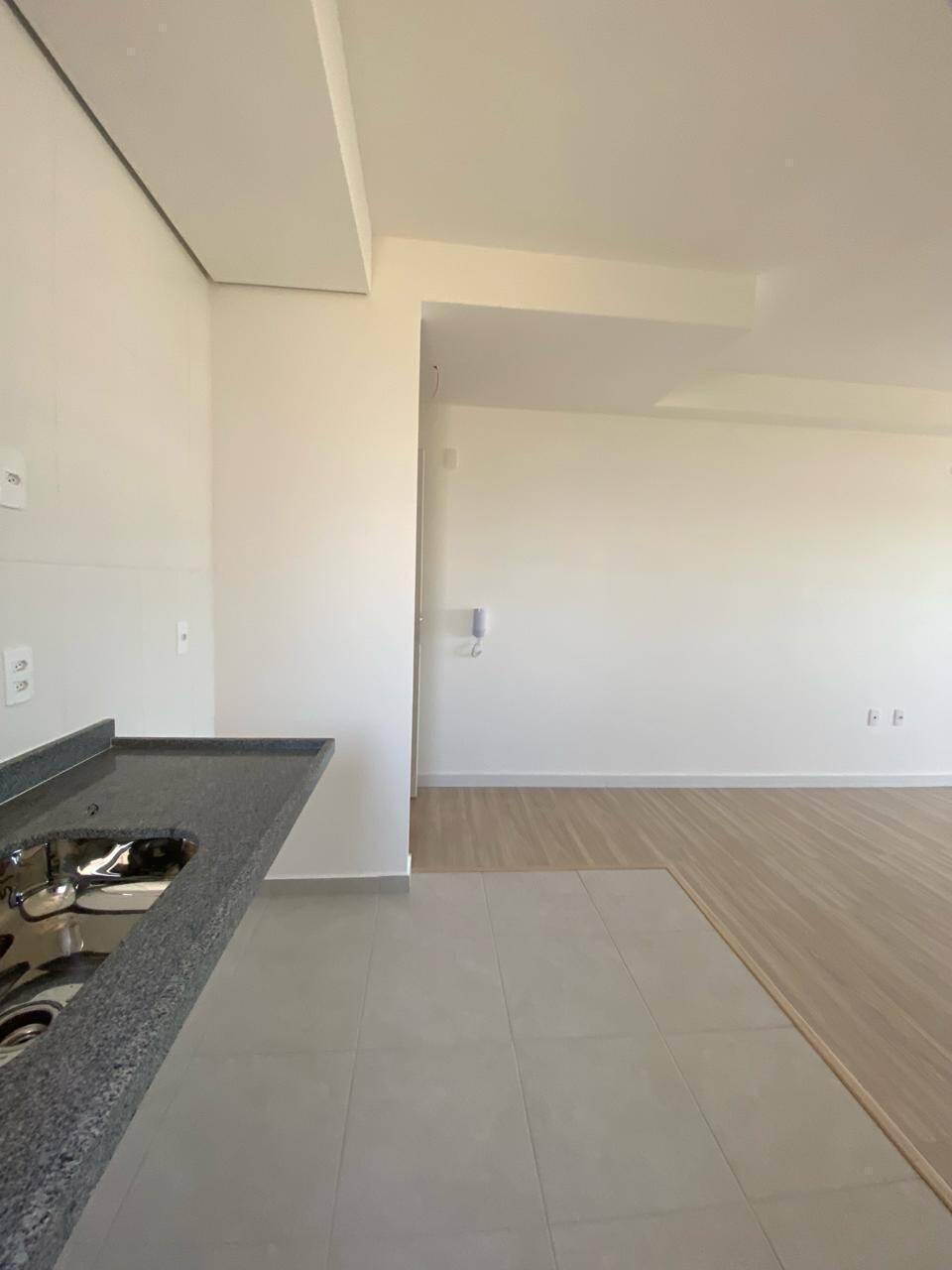 Apartamento à venda e aluguel com 3 quartos, 78m² - Foto 3