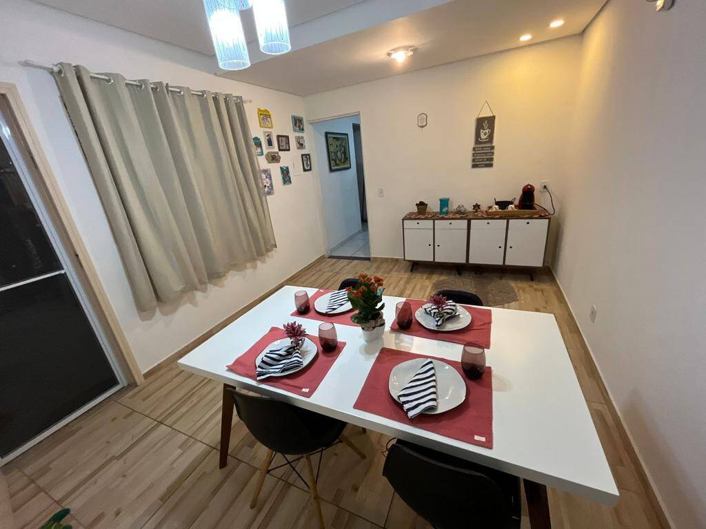 Casa à venda com 2 quartos, 80m² - Foto 6