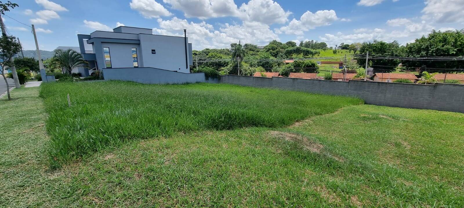 Terreno à venda, 300m² - Foto 1