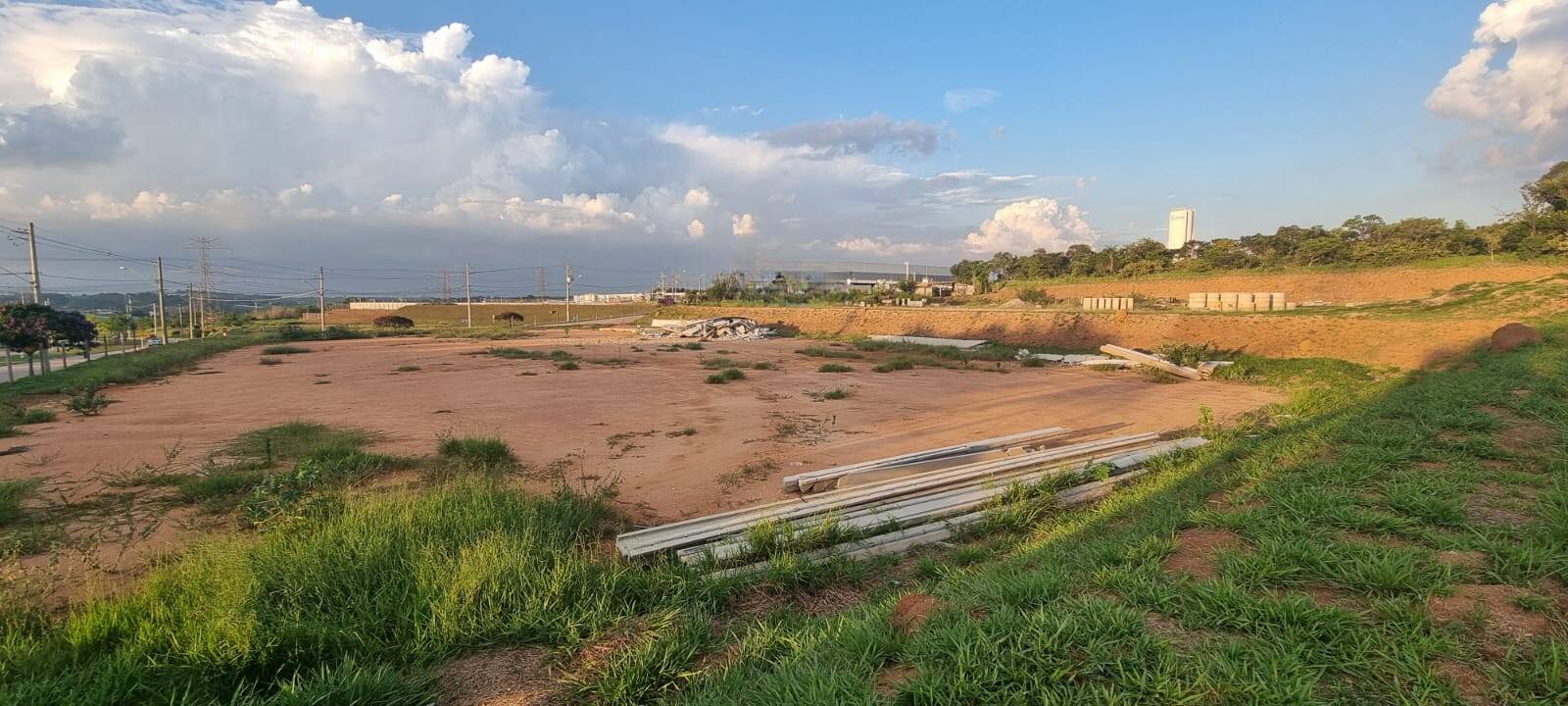 Terreno à venda, 5004m² - Foto 1