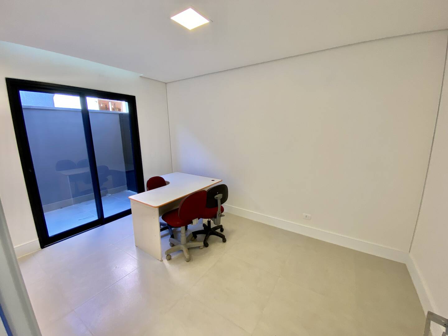 Casa de Condomínio à venda com 3 quartos, 300m² - Foto 16