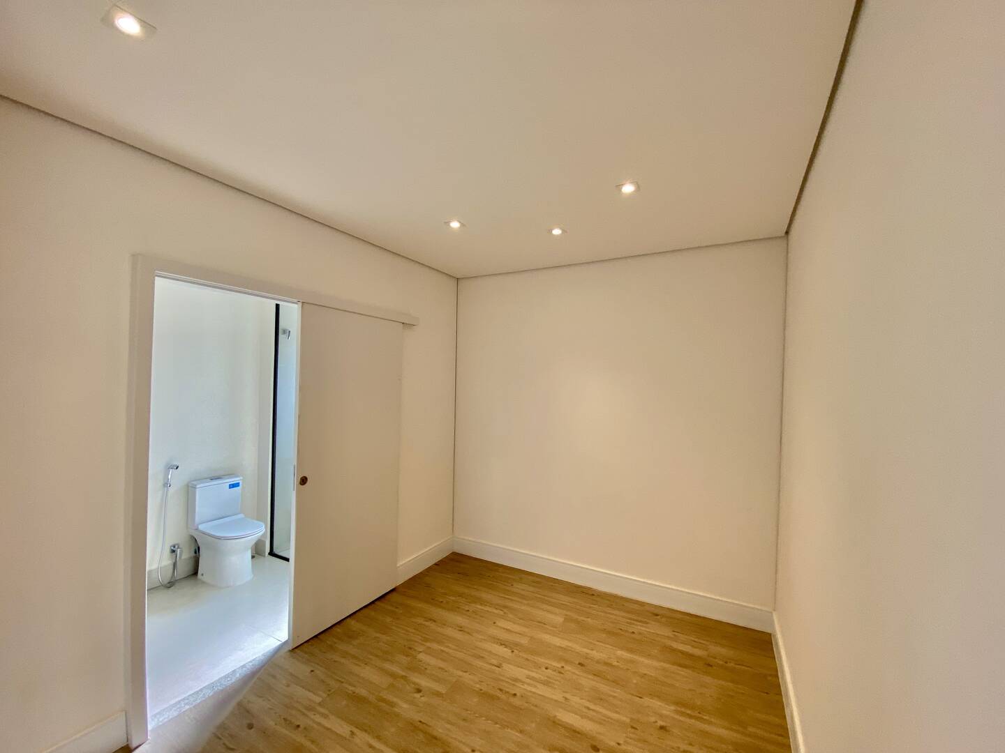 Casa de Condomínio à venda com 3 quartos, 300m² - Foto 14