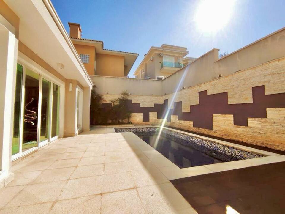 Casa de Condomínio à venda e aluguel com 4 quartos, 425m² - Foto 4