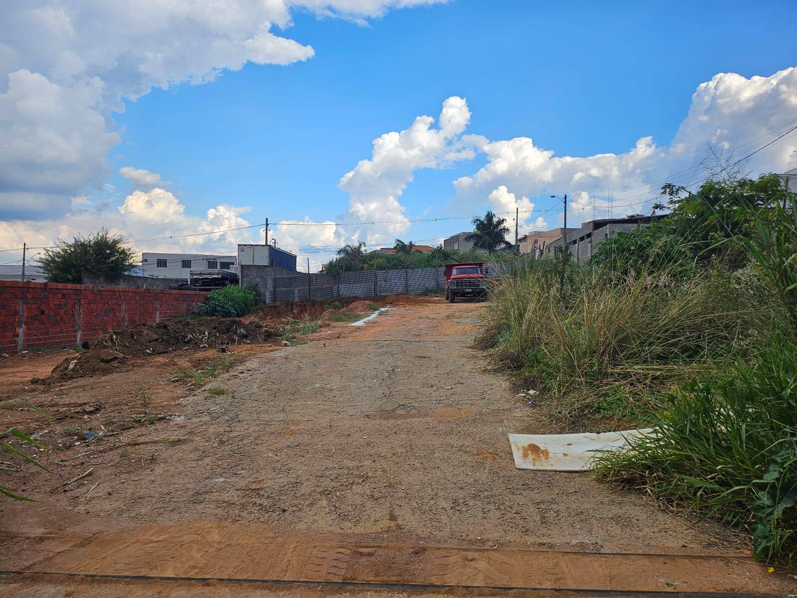 Loteamento e Condomínio à venda, 500m² - Foto 1