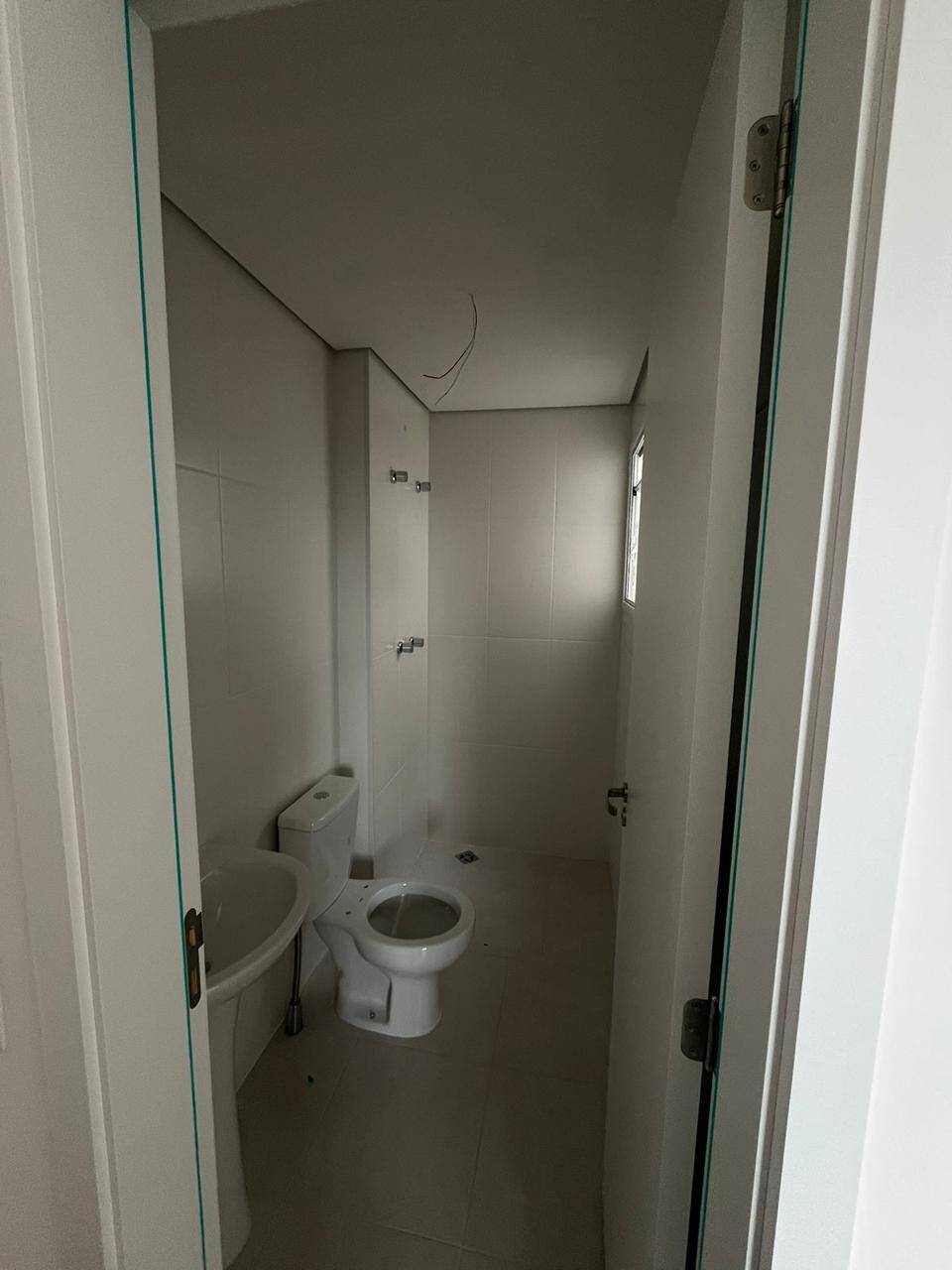 Apartamento à venda com 2 quartos, 64m² - Foto 11