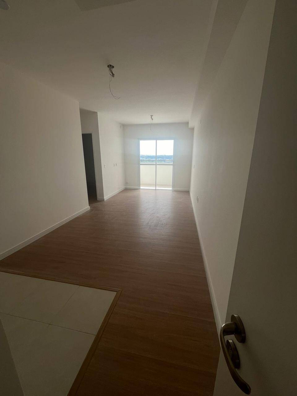 Apartamento à venda com 2 quartos, 64m² - Foto 9