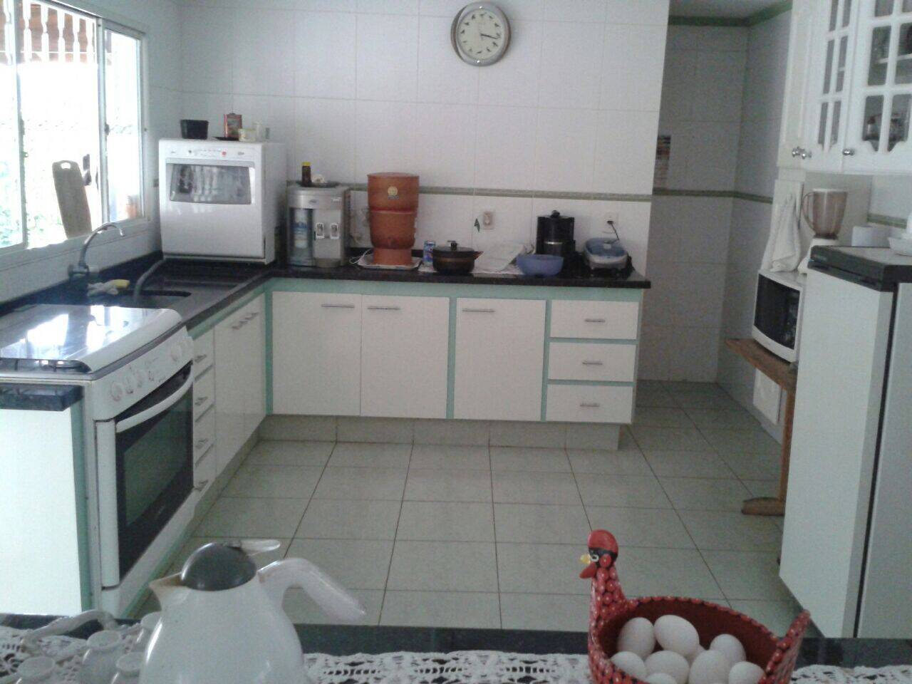 Casa à venda com 4 quartos, 229m² - Foto 2