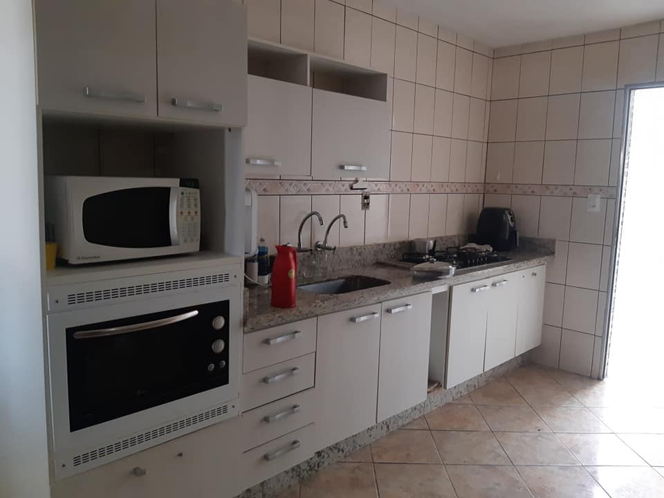 Casa à venda com 3 quartos, 206m² - Foto 2