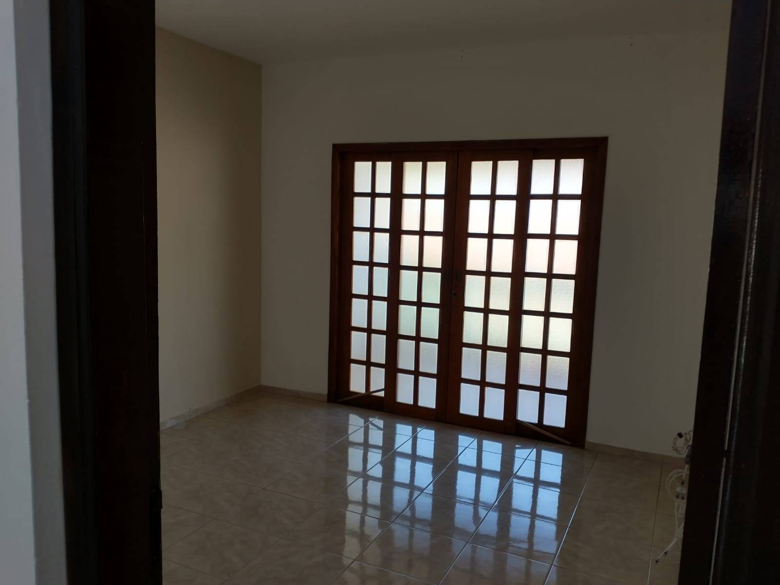 Casa à venda com 2 quartos, 159m² - Foto 6