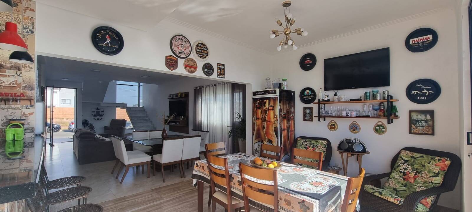 Casa de Condomínio à venda com 4 quartos, 259m² - Foto 4