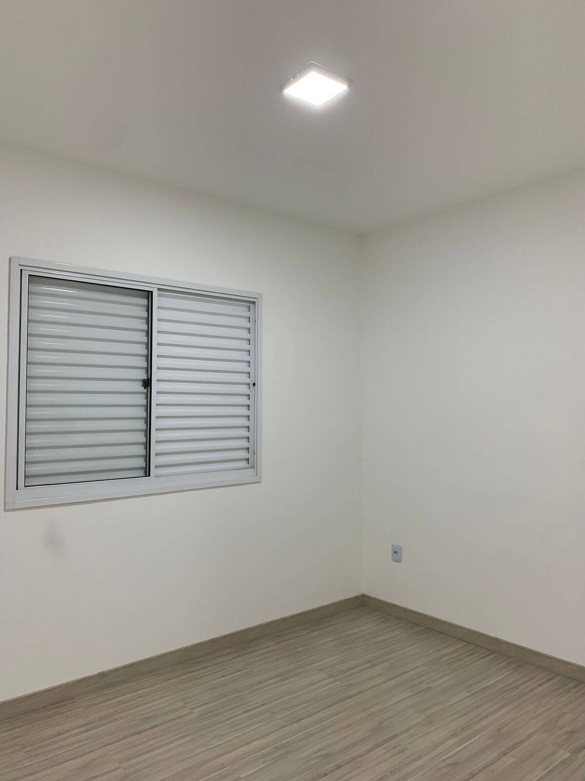 Apartamento à venda com 2 quartos, 45m² - Foto 4