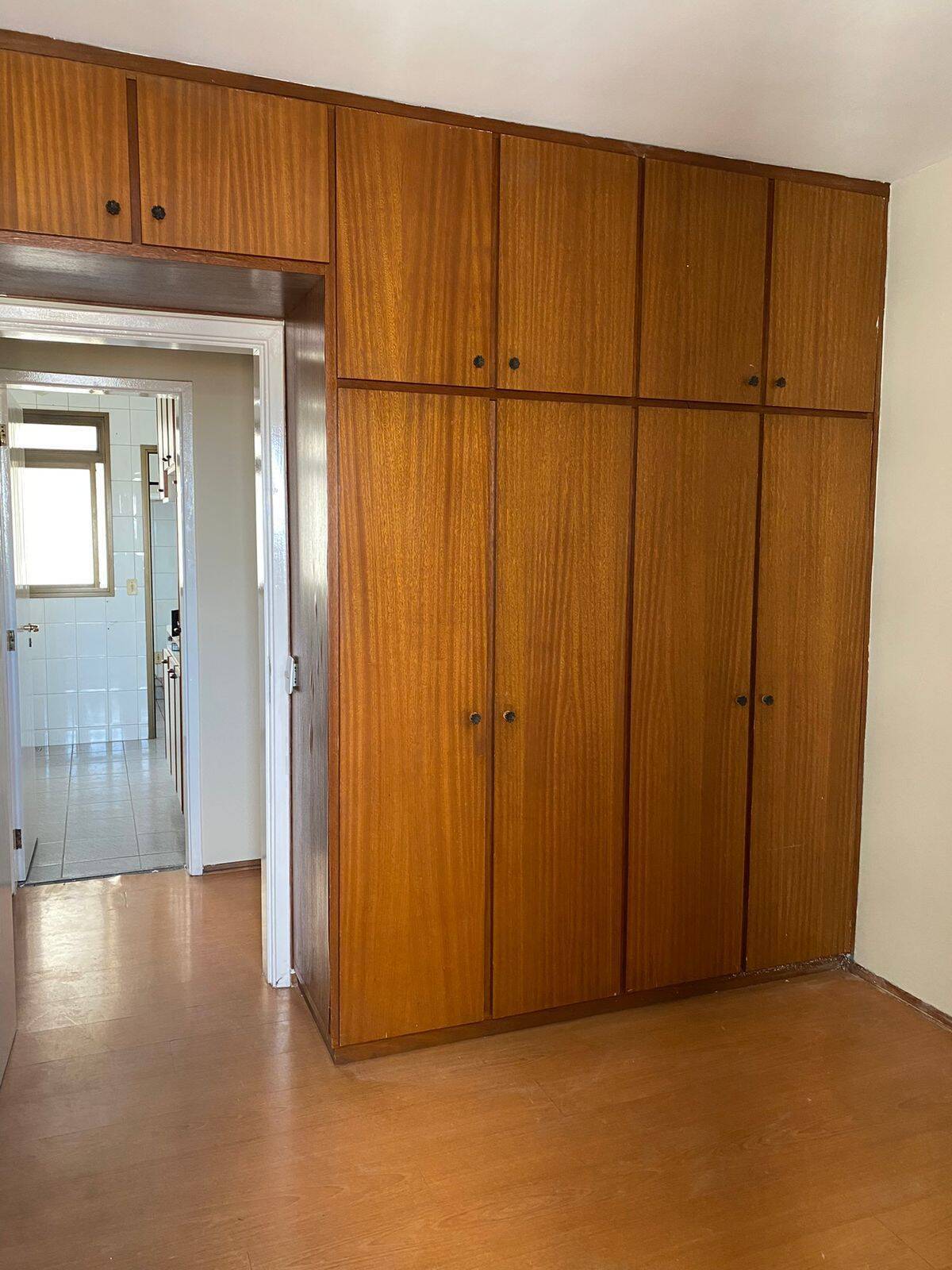 Apartamento à venda com 3 quartos, 112m² - Foto 13