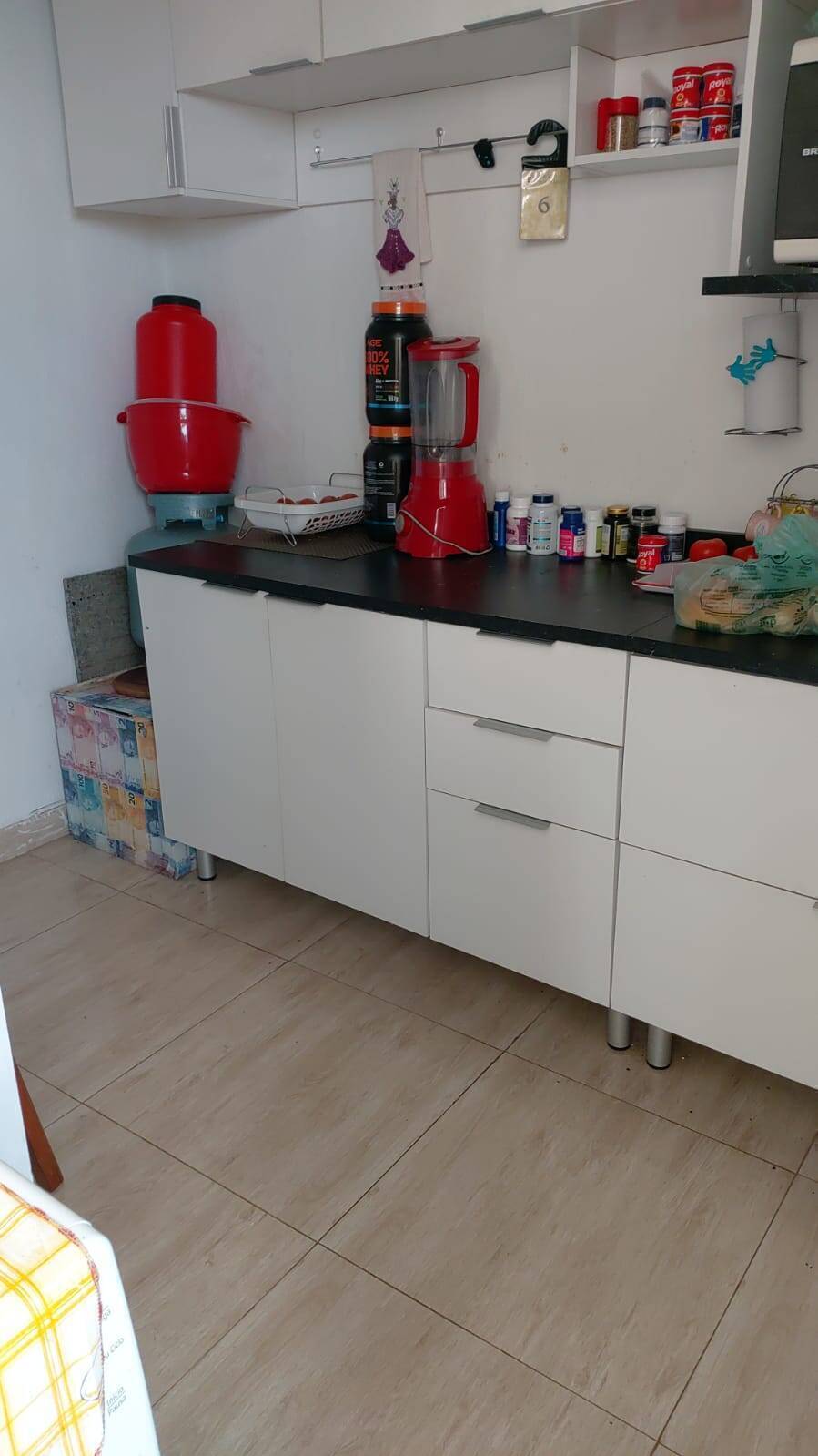 Apartamento à venda com 3 quartos, 200m² - Foto 4