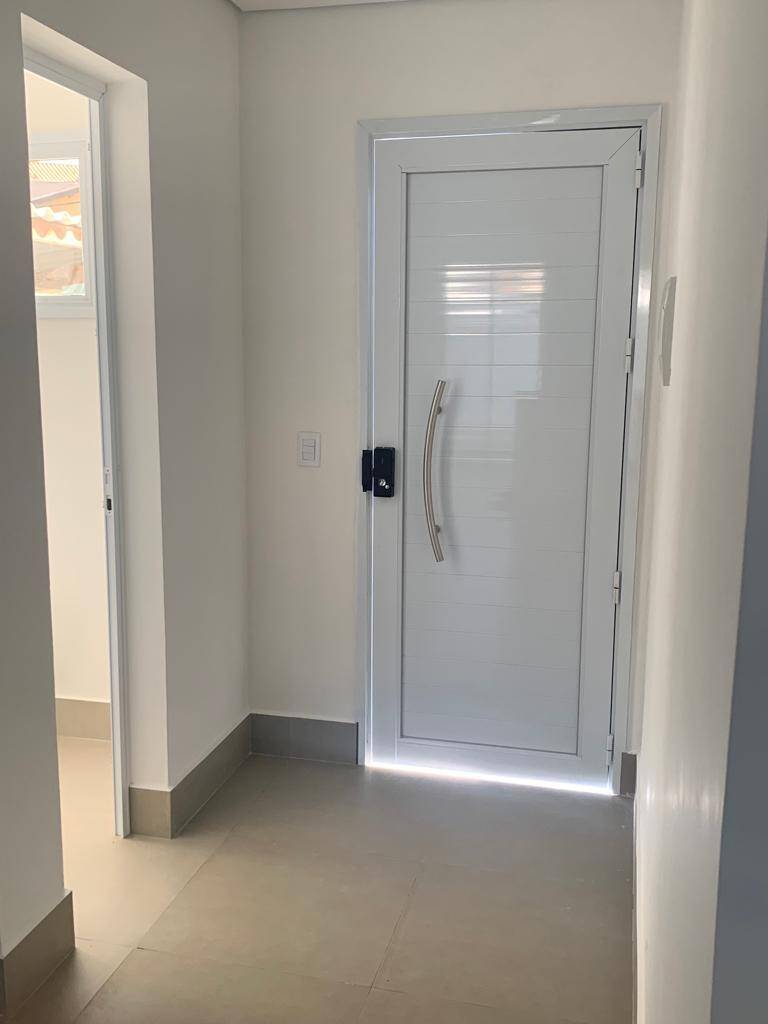 Casa à venda com 3 quartos, 110m² - Foto 17