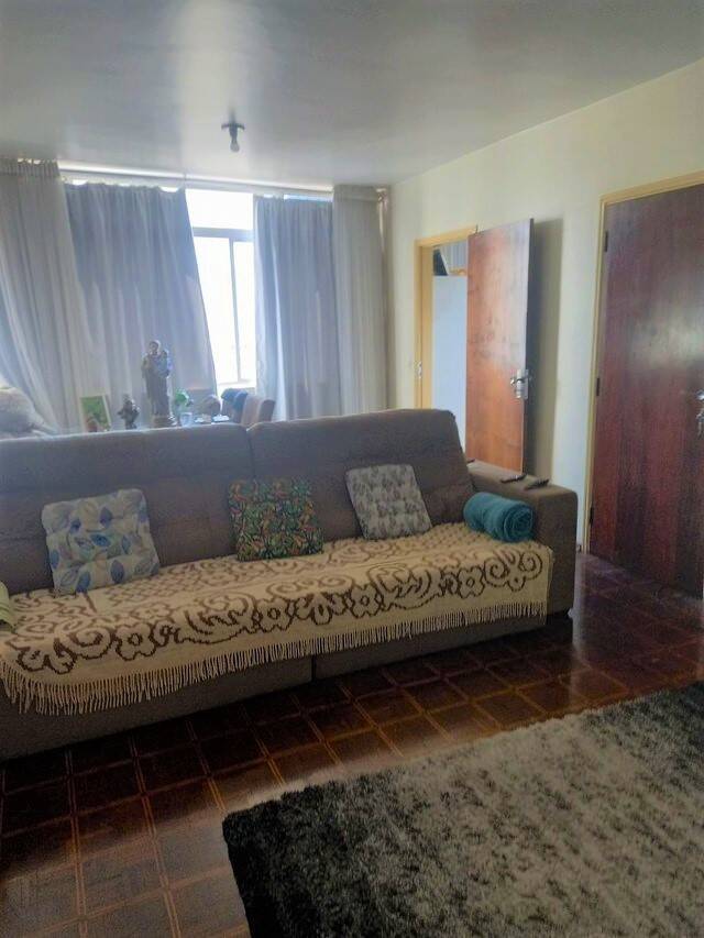 Apartamento à venda com 3 quartos, 200m² - Foto 5