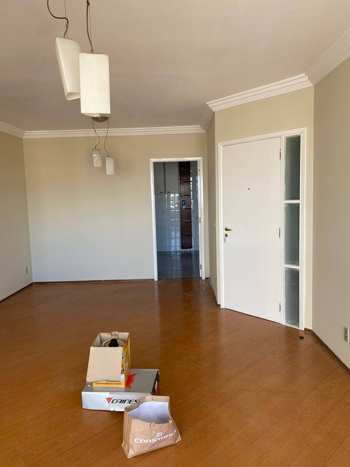 Apartamento à venda com 3 quartos, 112m² - Foto 2