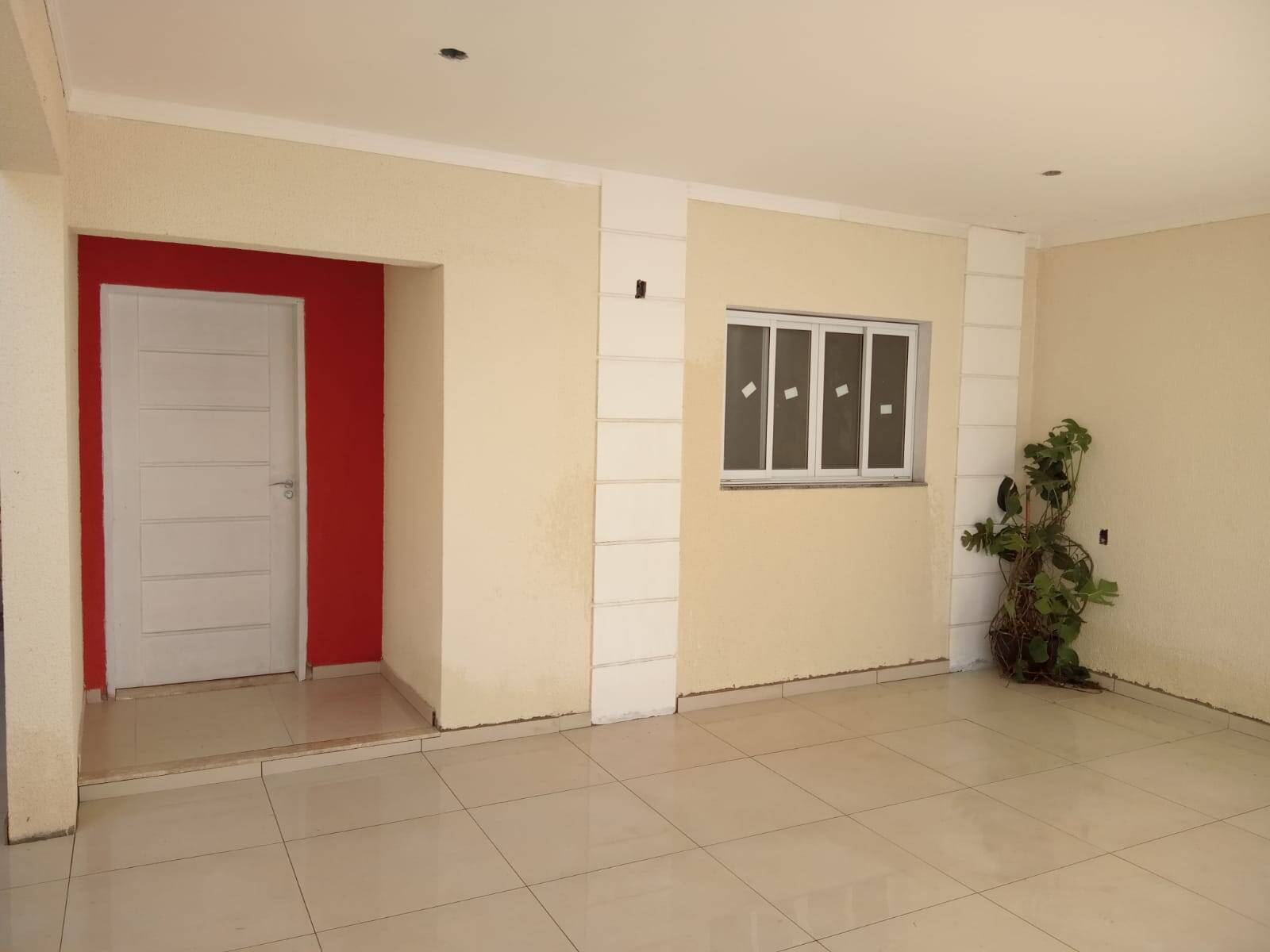 Casa à venda com 3 quartos, 180m² - Foto 2